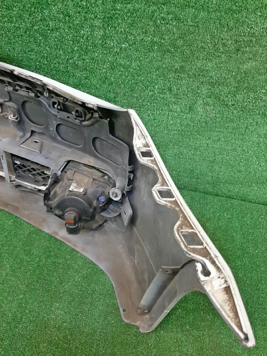 Бампер передний BMW 5-Series, 530i, 540i, 520i, 523i, 525i, 530xi, 545i, 550i, 525xi E61, E60 80204 5 ракурс