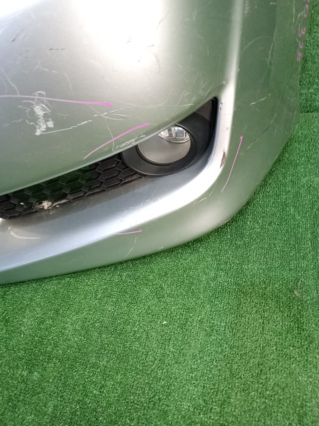 Бампер передний TOYOTA BLADE AZE156H, AZE154H 80328 4 ракурс Бампер передний TOYOTA BLADE AZE156H, AZE154H 80328 4 ракурс