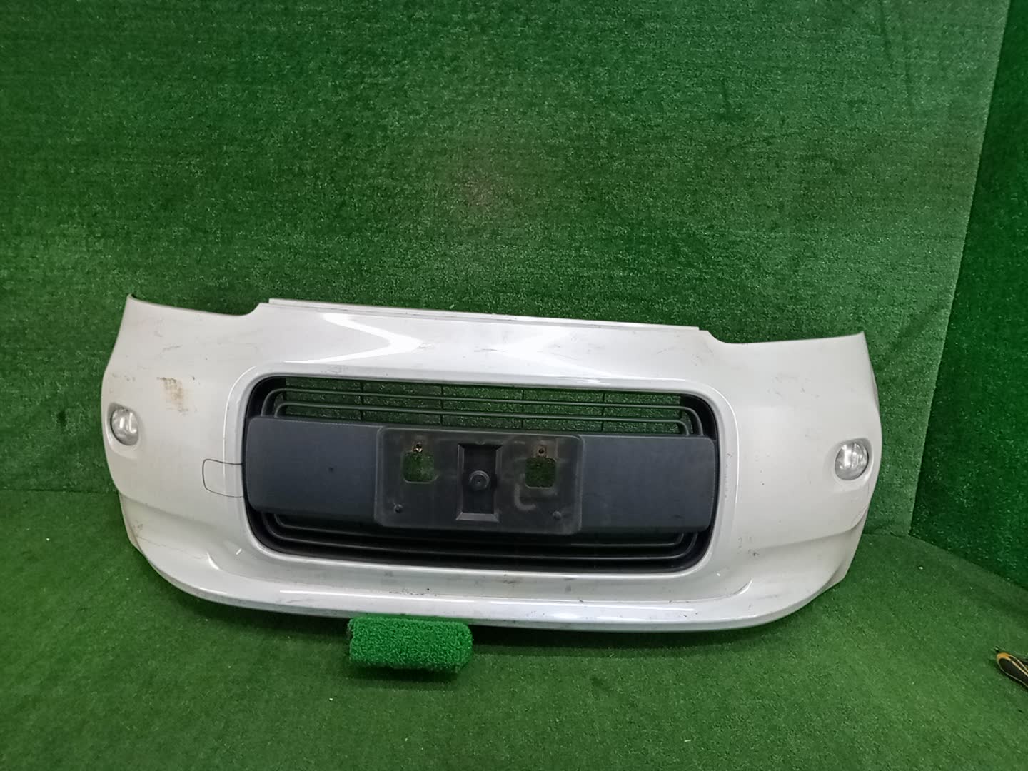 Бампер передний TOYOTA PORTE NCP141 80517 1 ракурс