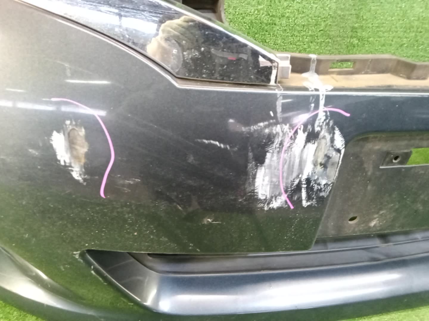 Бампер передний NISSAN SERENA C26 80640 4 ракурс