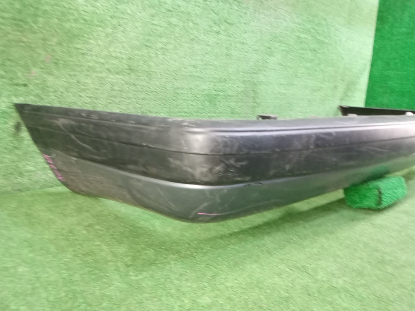 Бампер задний TOYOTA COROLLA AE111, AE114, AE110, EE111, CE110, CE114 80765 2 ракурс Бампер задний TOYOTA COROLLA AE111, AE114, AE110, EE111, CE110, CE114 80765 2 ракурс