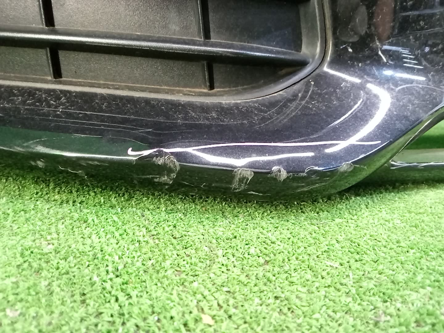 Бампер передний AUDI A4 8K2, B8, 8K5 8K0807105A 5 ракурс