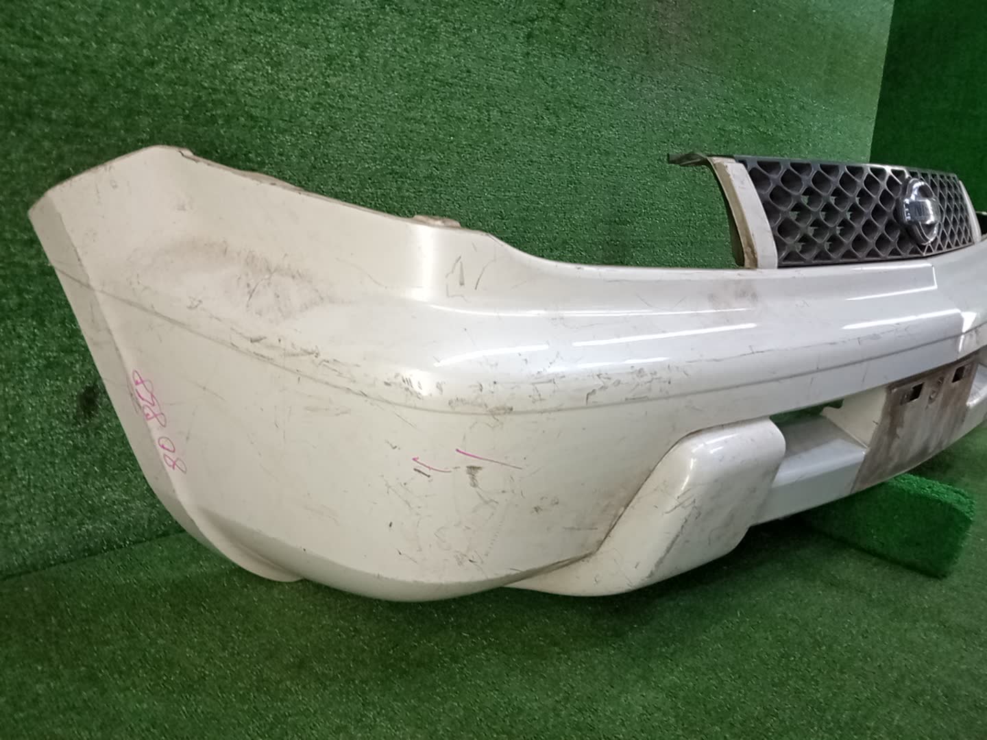 Бампер передний NISSAN X-TRAIL T30, NT30, PNT30 80858 2 ракурс