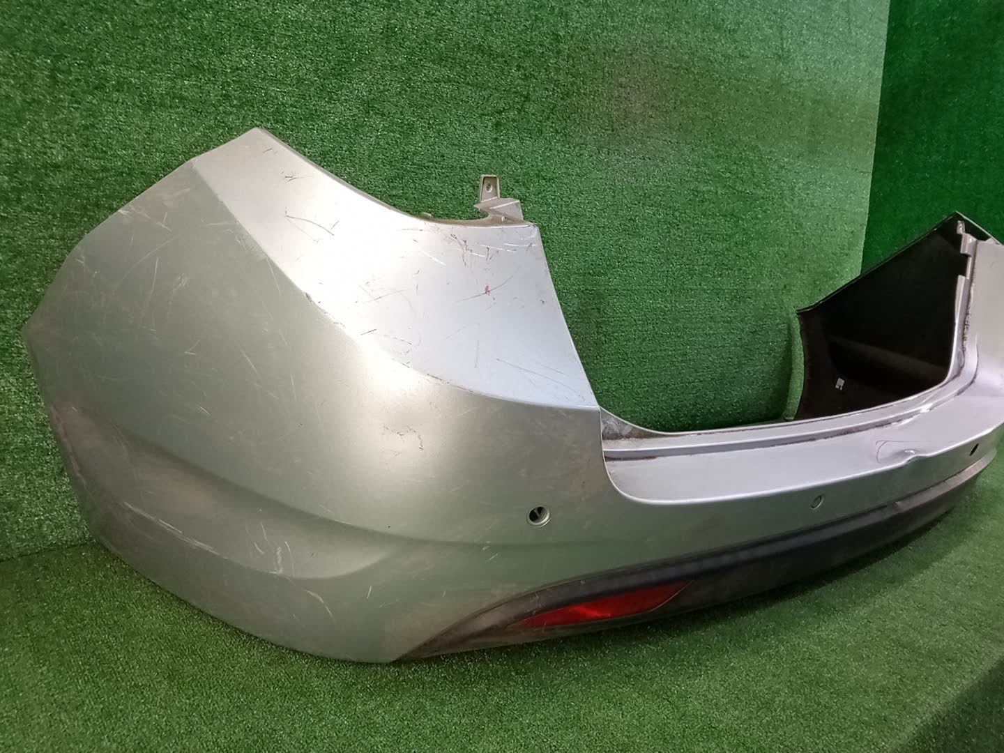 Бампер задний HYUNDAI I40 VF 80869 2 ракурс