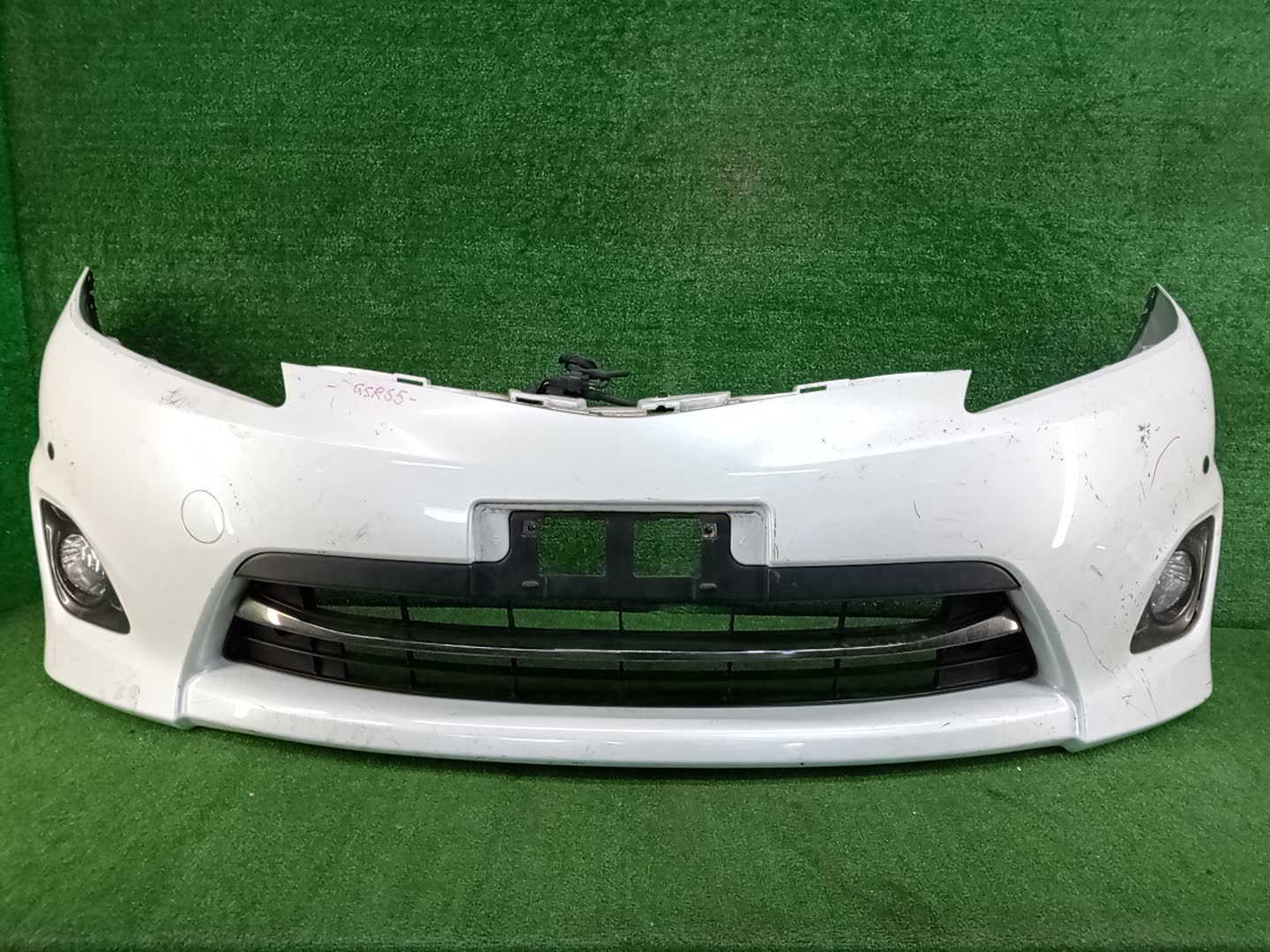 Бампер передний TOYOTA ESTIMA GSR50W 81090 1 ракурс