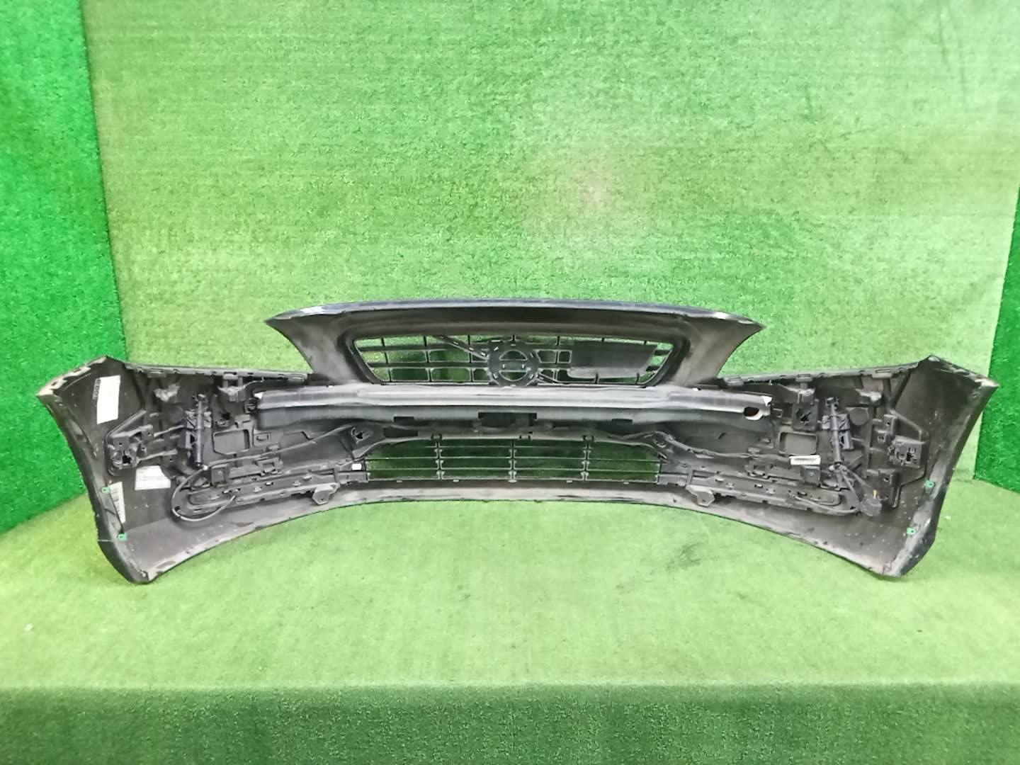 Бампер передний VOLVO V40 MZ63, MV, MV48 81261 5 ракурс