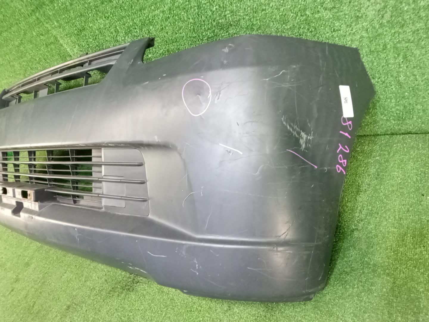 Бампер передний TOYOTA LITE ACE, TOWN ACE S412U, S402M, S402U, S412M 81286 3 ракурс