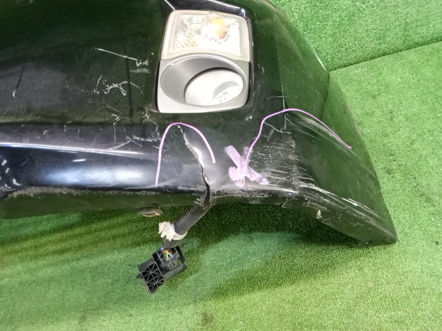 Бампер передний TOYOTA PRIUS ZVW30 81312 4 ракурс