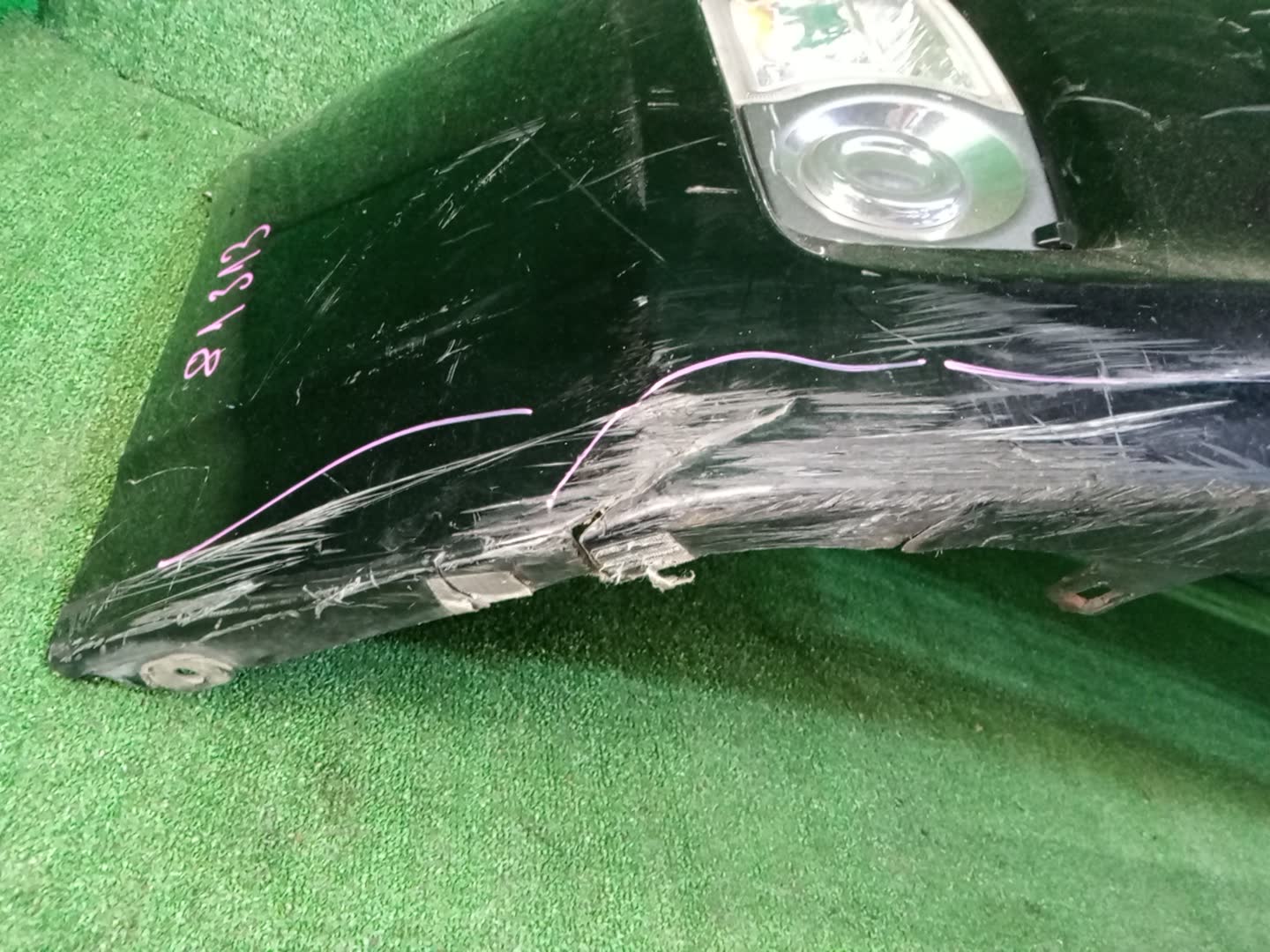 Бампер передний TOYOTA PRIUS ZVW30 81313 4 ракурс