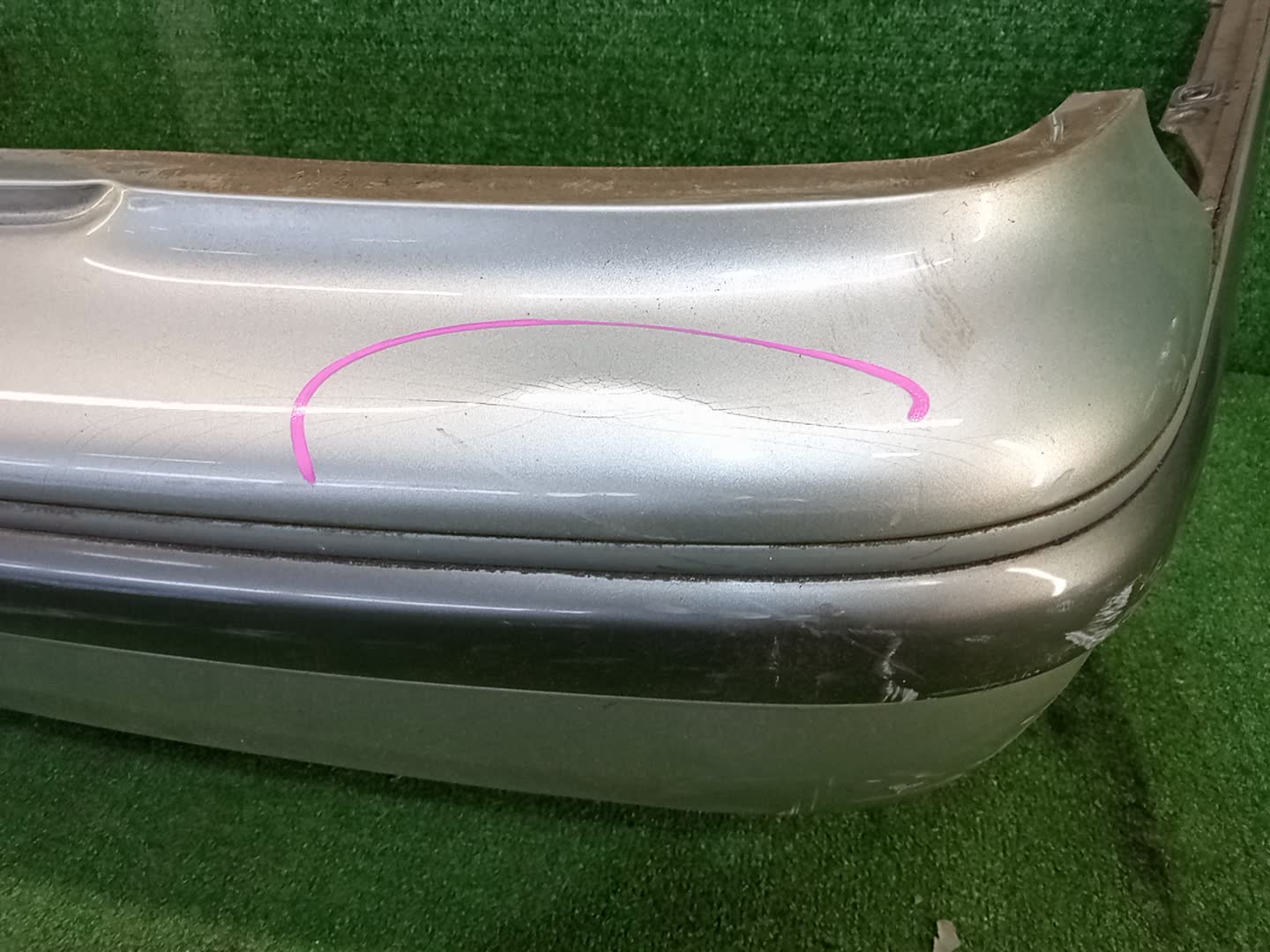 Бампер задний TOYOTA PROGRES JCG10, JCG11, JCG15 81412 4 ракурс