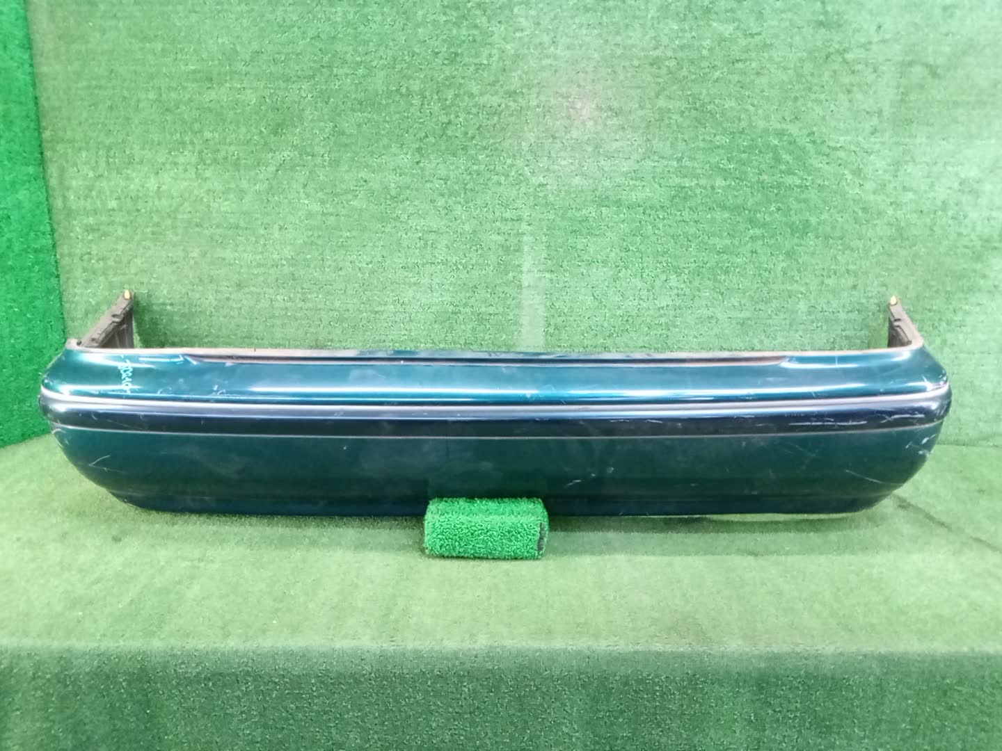 Бампер задний TOYOTA PROGRES JCG10, JCG11, JCG15 81428 1 ракурс