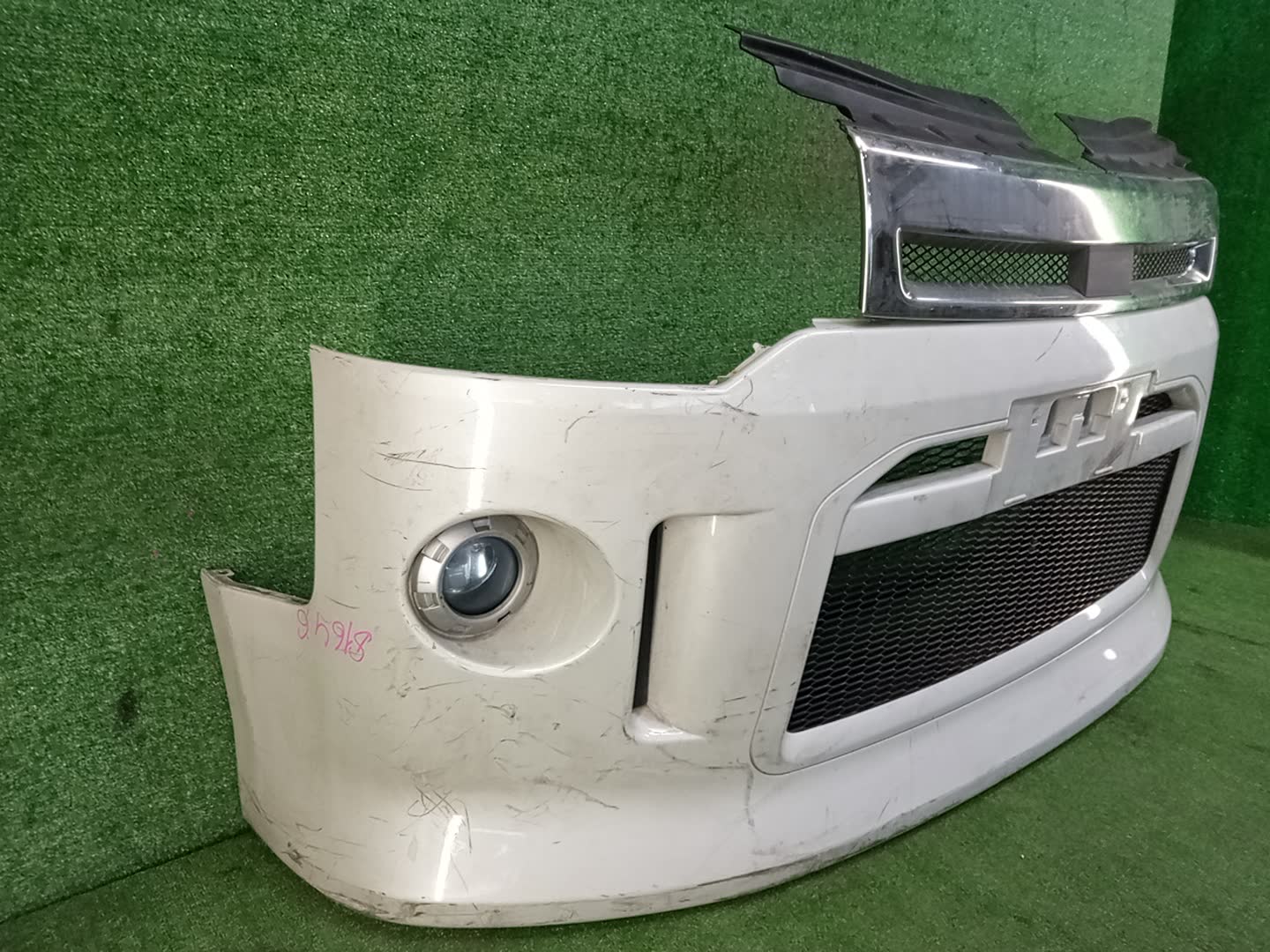 Бампер передний MITSUBISHI DELICA D5 CV1W, CV2W, CV4W, CV5W 81646 2 ракурс