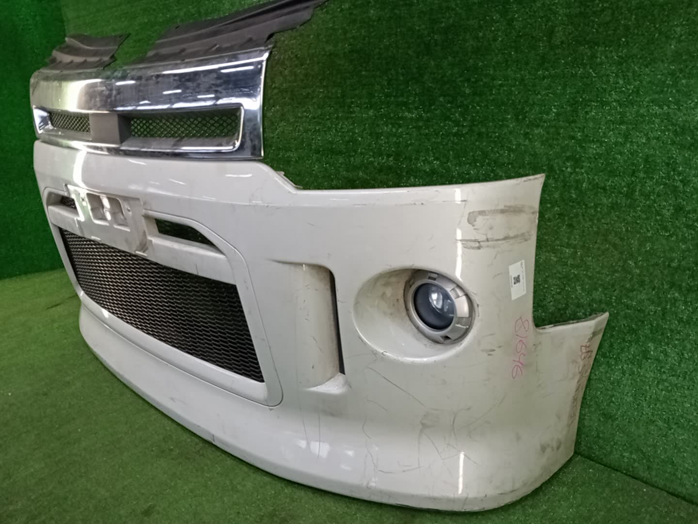 Бампер передний MITSUBISHI DELICA D5 CV1W, CV2W, CV4W, CV5W 81646 3 ракурс