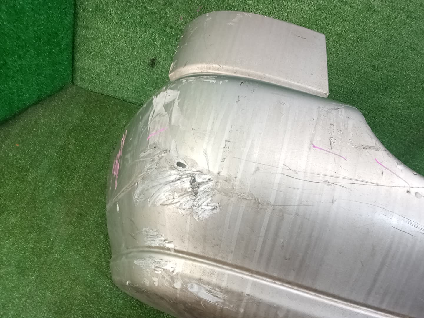 Бампер задний NISSAN RNESSA N30, NN30, PNN30 81694 5 ракурс