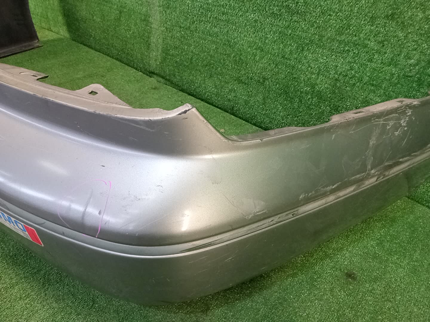 Бампер задний NISSAN BLUEBIRD SYLPHY G10, QG10, FG10, TG10, QNG10 81850 4 ракурс