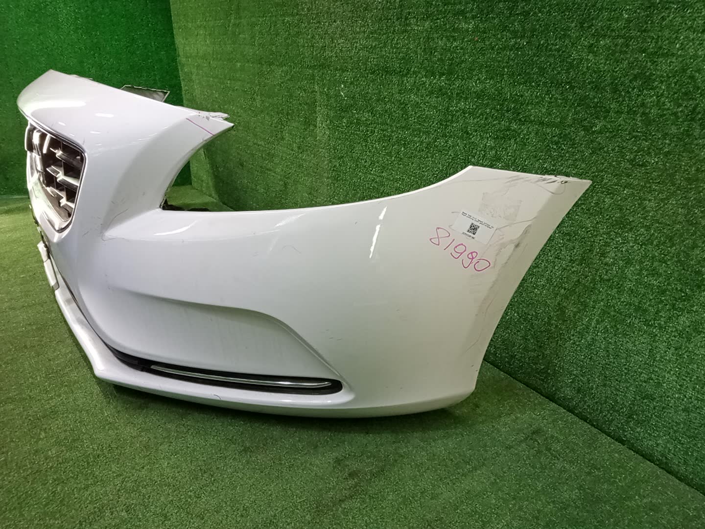 Бампер передний VOLVO V40 MZ63, MV, MV48 81990 2 ракурс
