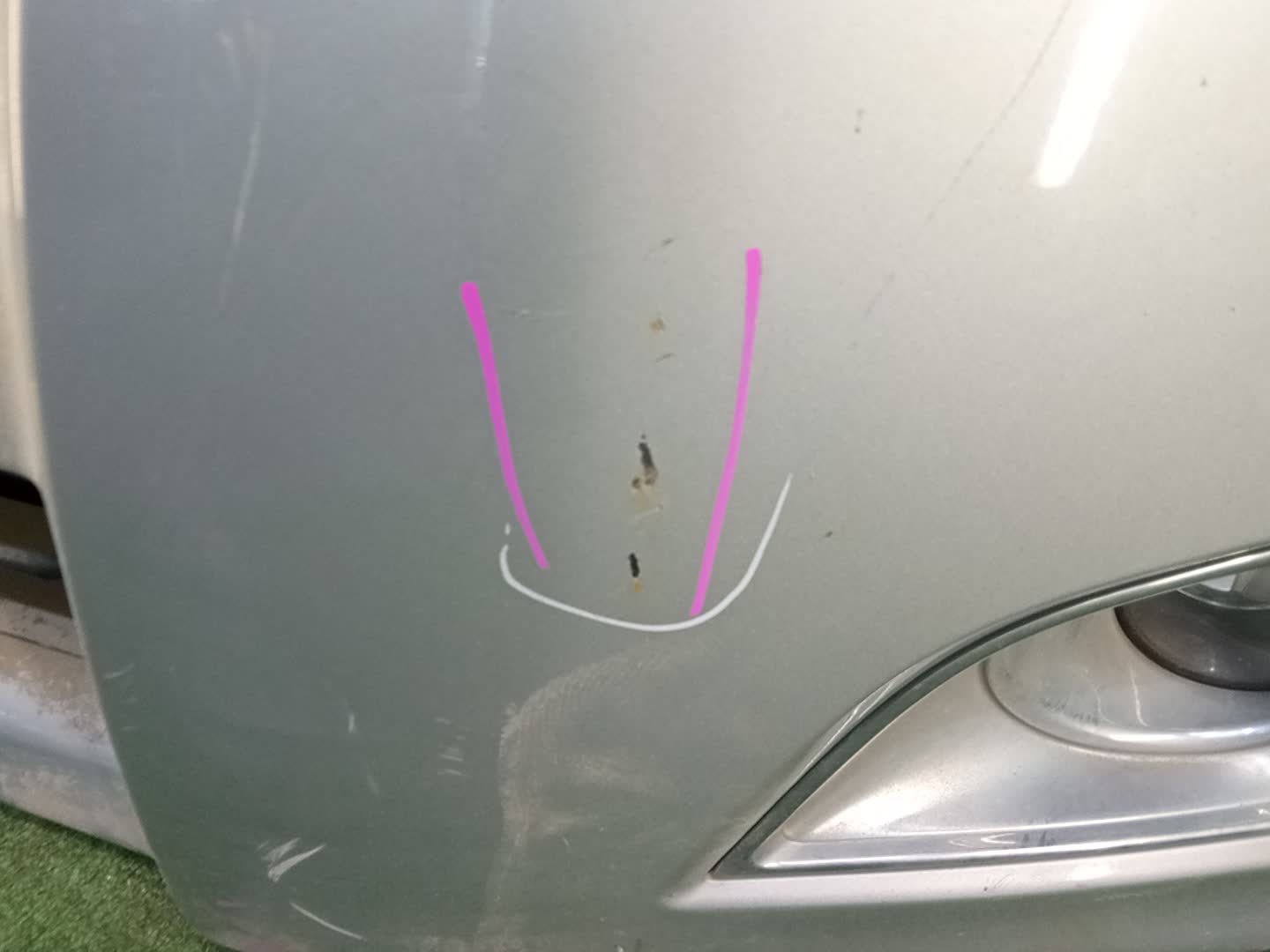 Бампер передний NISSAN ELGRAND E52 81994 4 ракурс