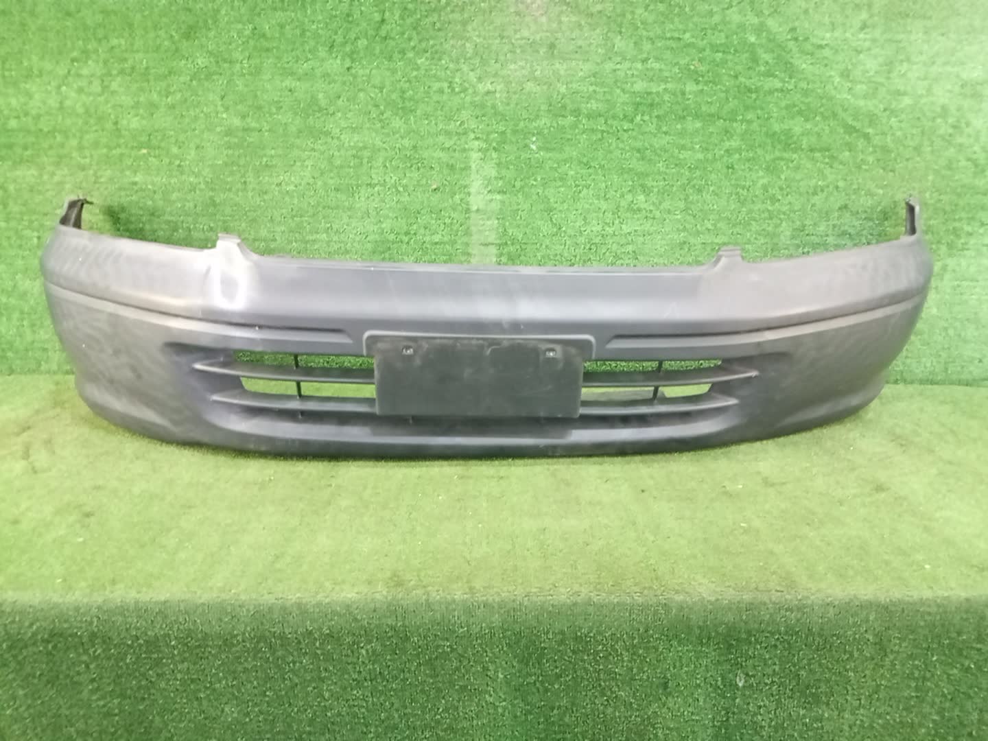 Бампер передний MITSUBISHI LANCER CEDIA, LANCER CS2A, CS5W, CS5A, CS3W, CS9W, CS9A, CS1A, CS2W, CS2V, CS3A, CS6A 82074 1 ракурс