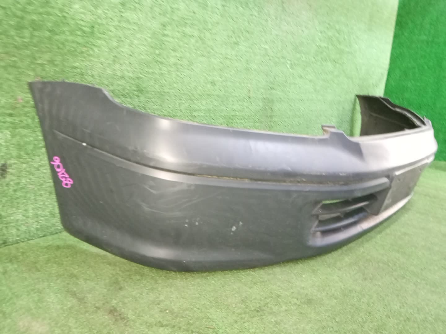 Бампер передний MITSUBISHI LANCER CEDIA, LANCER CS2A, CS5W, CS5A, CS3W, CS9W, CS9A, CS1A, CS2W, CS2V, CS3A, CS6A 82108 3 ракурс