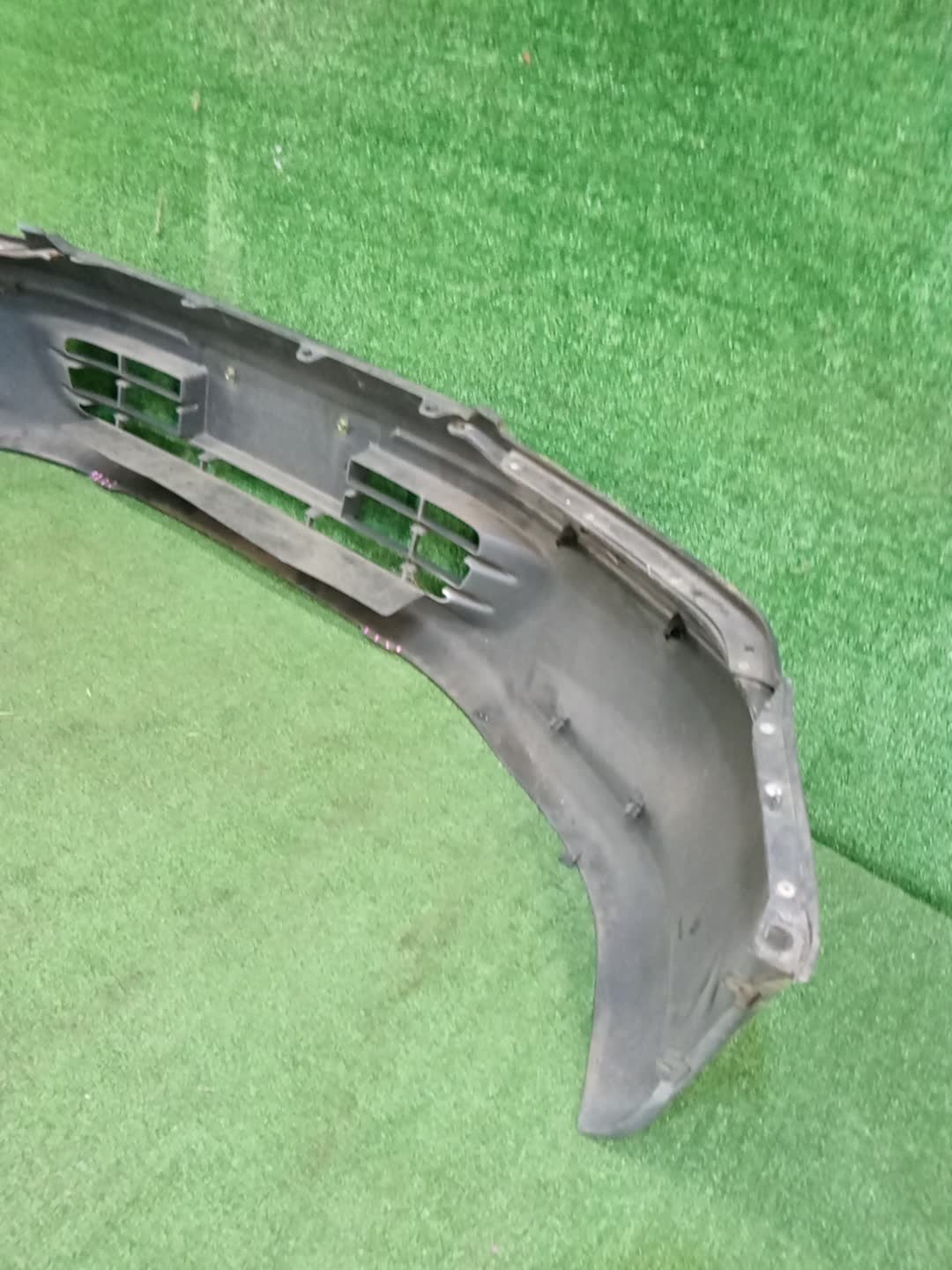 Бампер передний MITSUBISHI LANCER CEDIA, LANCER CS2A, CS5W, CS5A, CS3W, CS9W, CS9A, CS1A, CS2W, CS2V, CS3A, CS6A 82108 4 ракурс