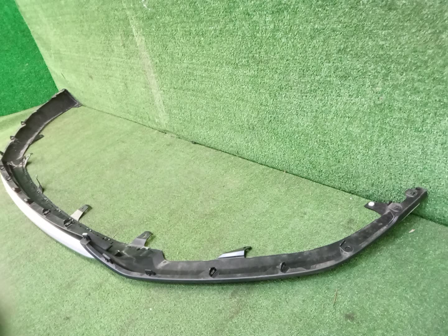 Бампер передний LEXUS RX350 TALA15 52102-48030 2 ракурс