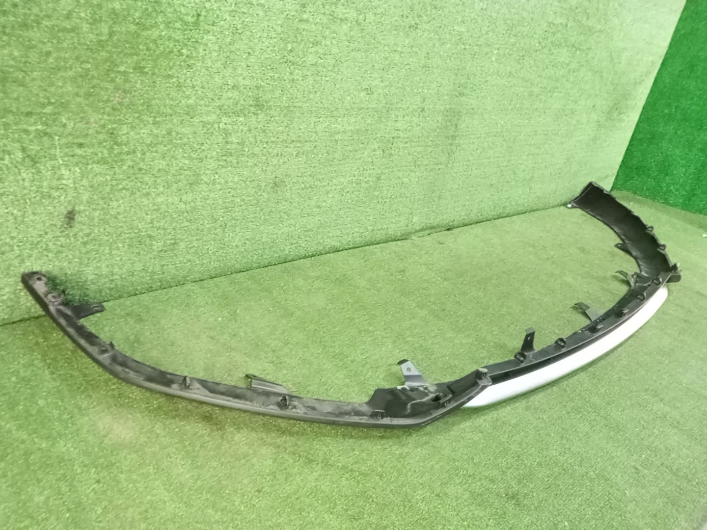 Бампер передний LEXUS RX350 TALA15 52102-48030 3 ракурс