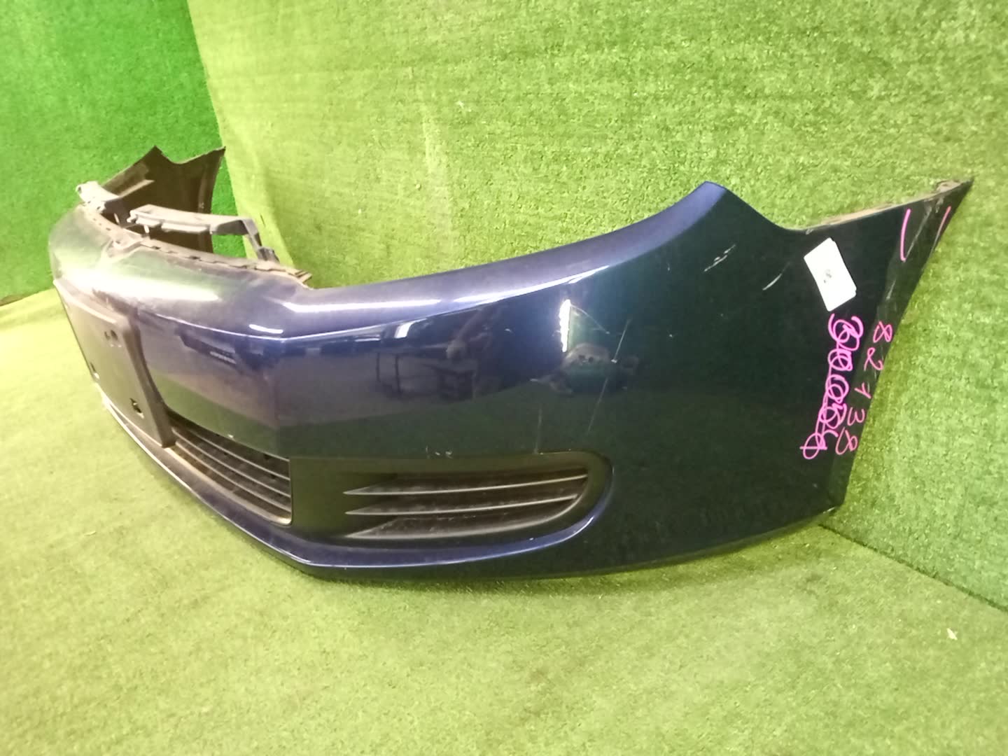 Бампер передний VOLKSWAGEN GOLF 5K1, MK6, AJ5 82138 2 ракурс