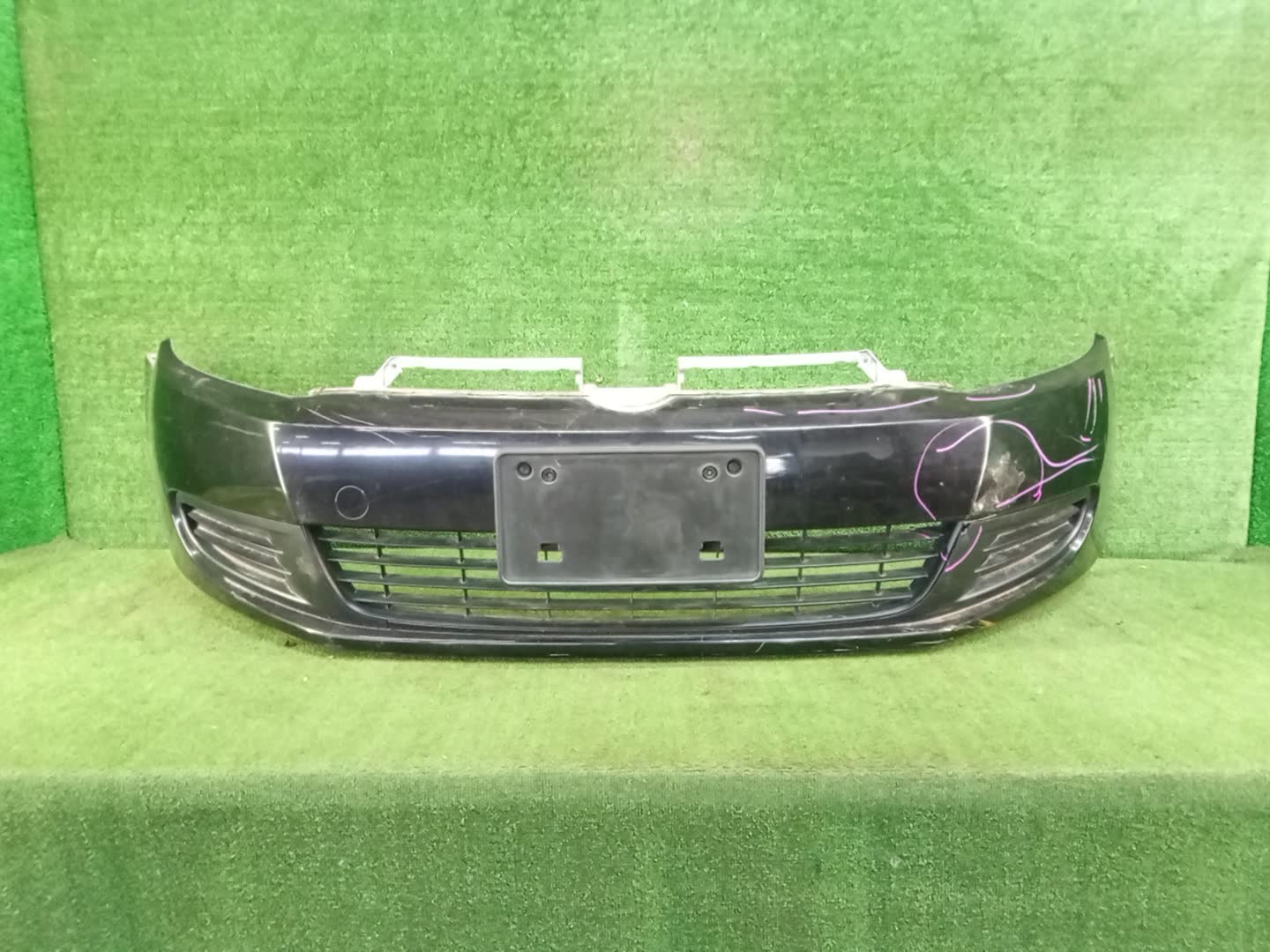 Бампер передний VOLKSWAGEN GOLF 5K1, MK6, AJ5 82141 1 ракурс
