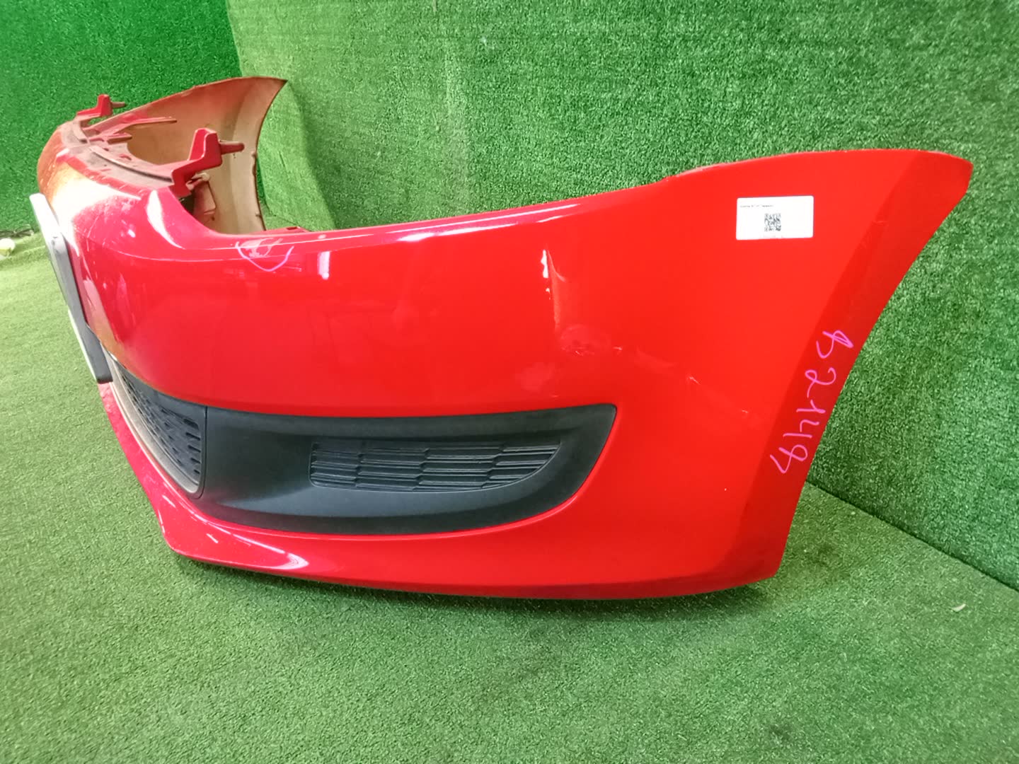 Бампер передний VOLKSWAGEN POLO 6R1 82148 2 ракурс