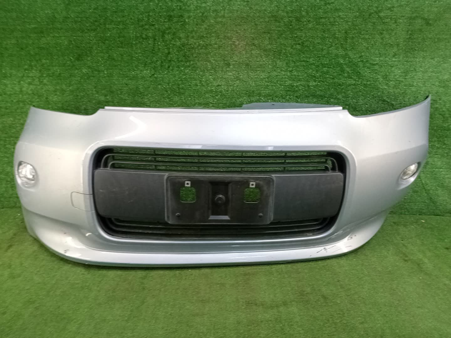 Бампер передний TOYOTA PORTE NCP141 82150 1 ракурс