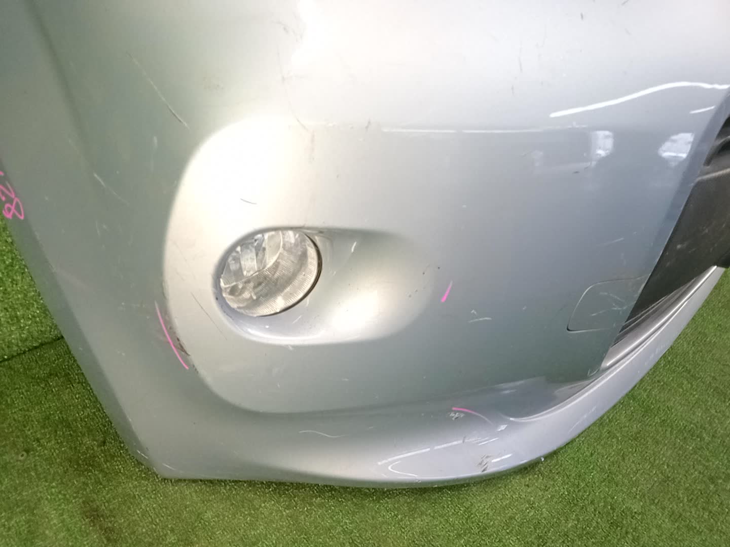 Бампер передний TOYOTA PORTE NCP141 82150 5 ракурс