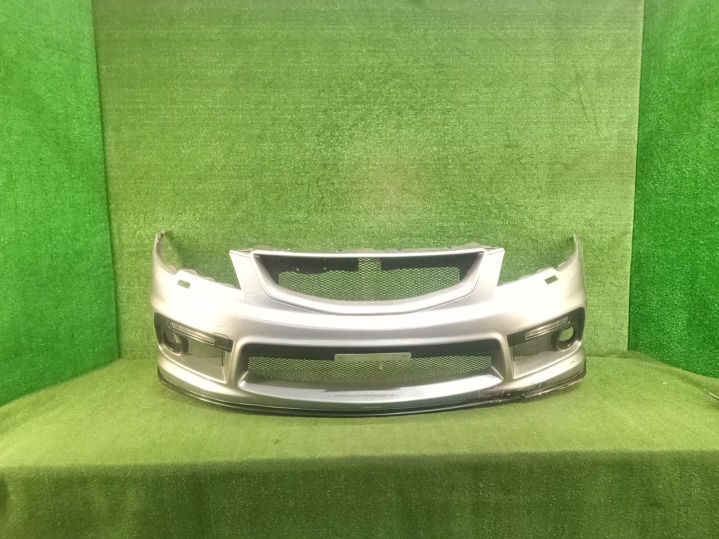 Бампер передний SUBARU LEGACY, LEGACY B4 BR9, BM9, BMG, BMM 82455 1 ракурс Бампер передний SUBARU LEGACY, LEGACY B4 BR9, BM9, BMG, BMM 82455 1 ракурс