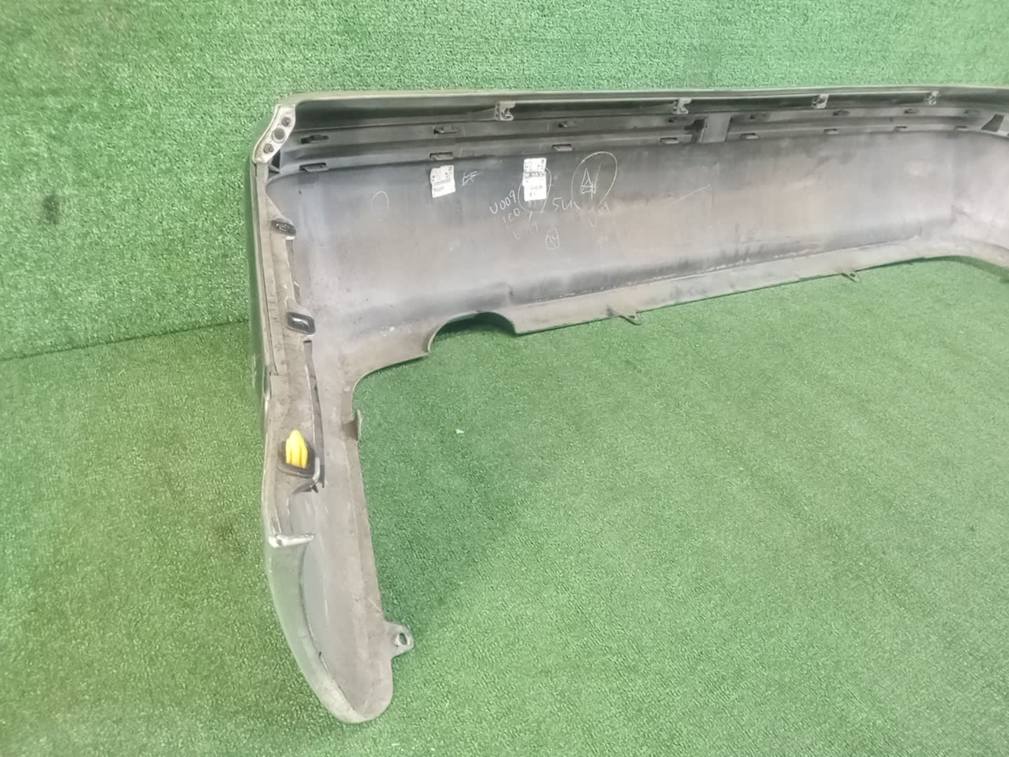 Бампер задний TOYOTA PROGRES JCG10, JCG11, JCG15 82540 5 ракурс