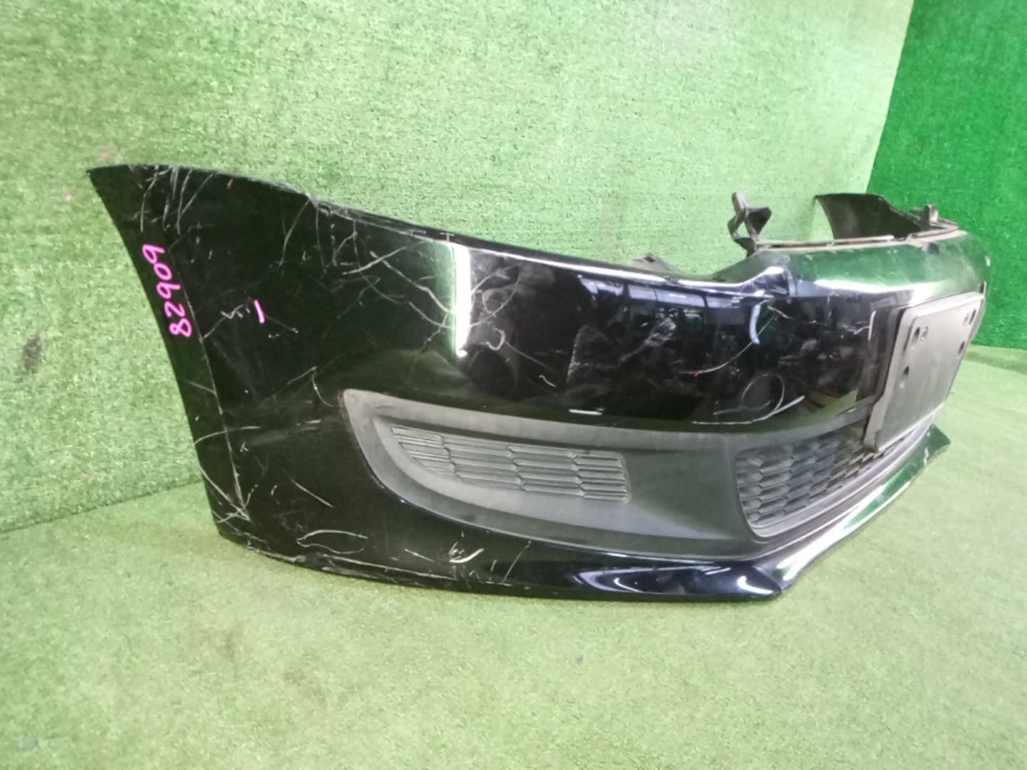 Бампер передний VOLKSWAGEN POLO 6R1 82909 4 ракурс