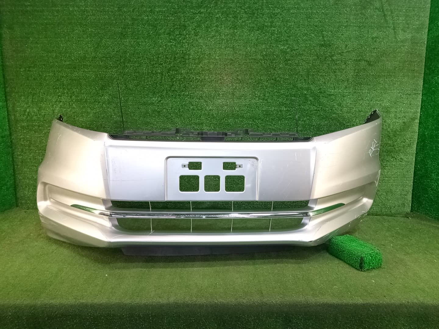 Бампер передний HONDA STEPWGN RK1, RK2, RK4, RK5, RK3, RK6, RK7 82973 1 ракурс