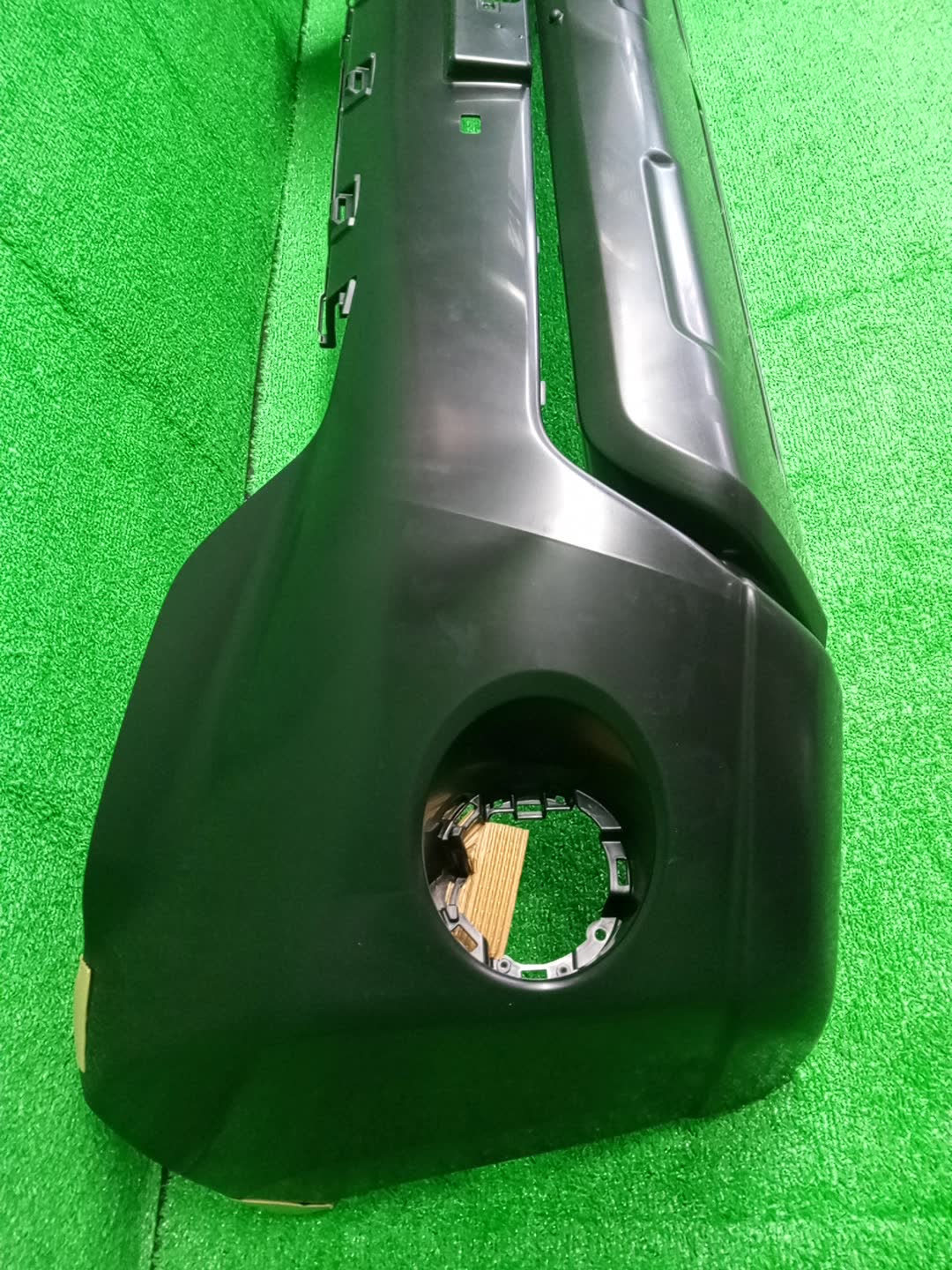 Бампер передний TOYOTA LAND CRUISER PRADO TRJ150, GRJ150 52119-6B922 2 ракурс