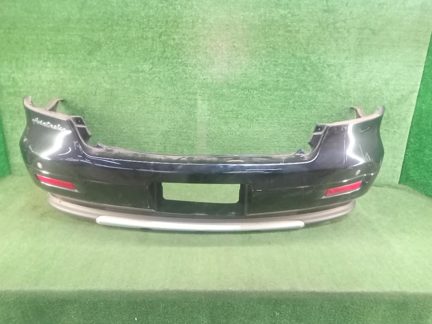 Бампер задний MITSUBISHI AIRTREK, OUTLANDER CU2W, CU4W, CU5W 83631 1 ракурс Бампер задний MITSUBISHI AIRTREK, OUTLANDER CU2W, CU4W, CU5W 83631 1 ракурс