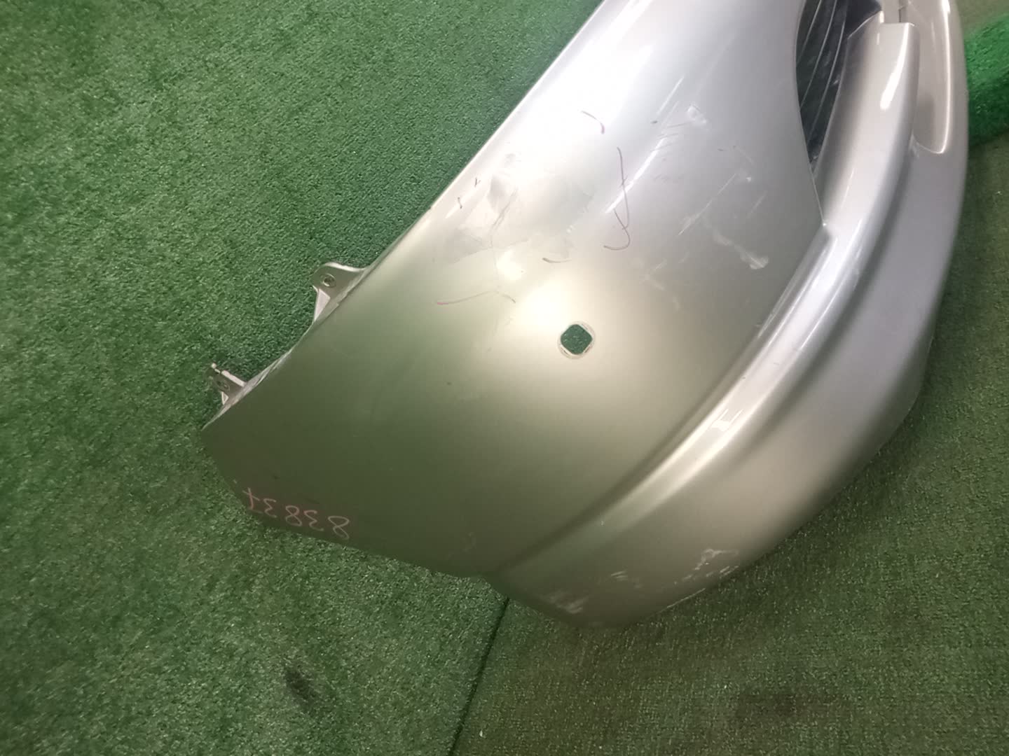 Бампер передний TOYOTA GRANVIA VCH10W, KCH10W, VCH16W, KCH16W, RCH11W, KCH11W 83837 2 ракурс Бампер передний TOYOTA GRANVIA VCH10W, KCH10W, VCH16W, KCH16W, RCH11W, KCH11W 83837 2 ракурс