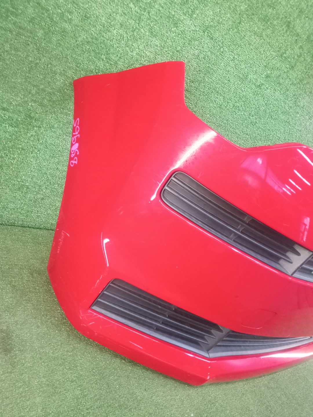 Бампер передний TOYOTA SPADE NCP141 83965 2 ракурс