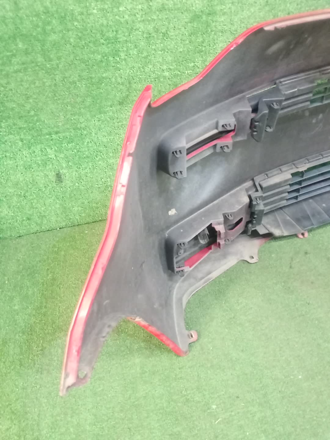 Бампер передний TOYOTA SPADE NCP141 83965 5 ракурс