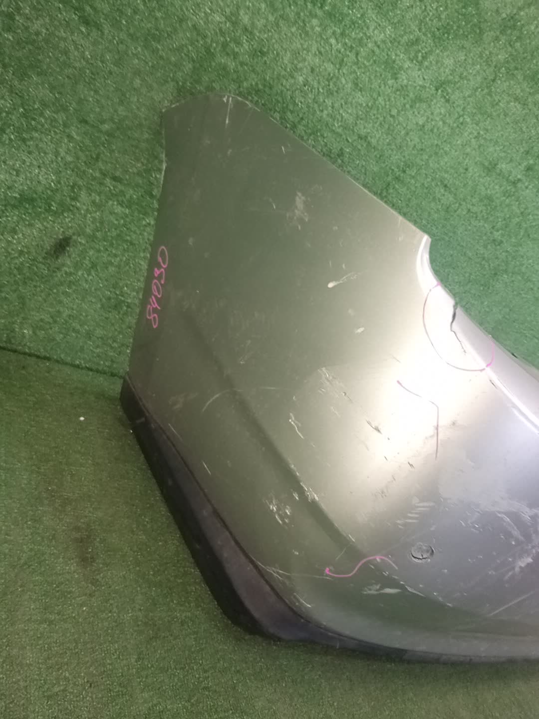 Бампер задний TOYOTA PRIUS NHW20 84030 2 ракурс