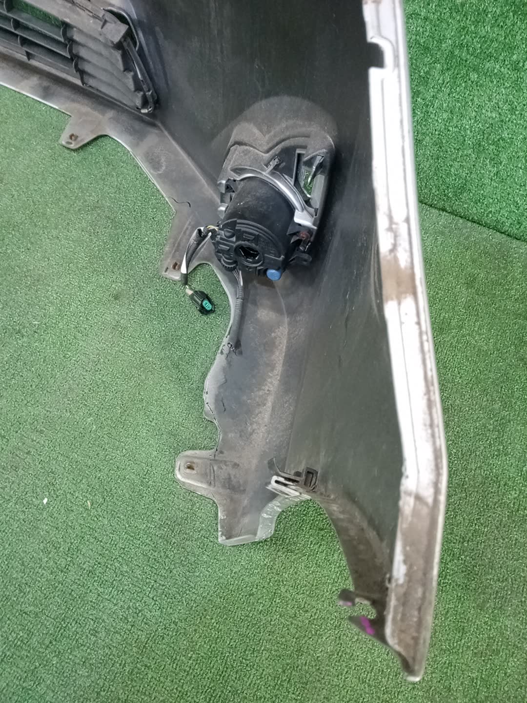 Бампер передний TOYOTA CAMRY, ALTIS ASV50, AVV50, AVV50N 84456 5 ракурс