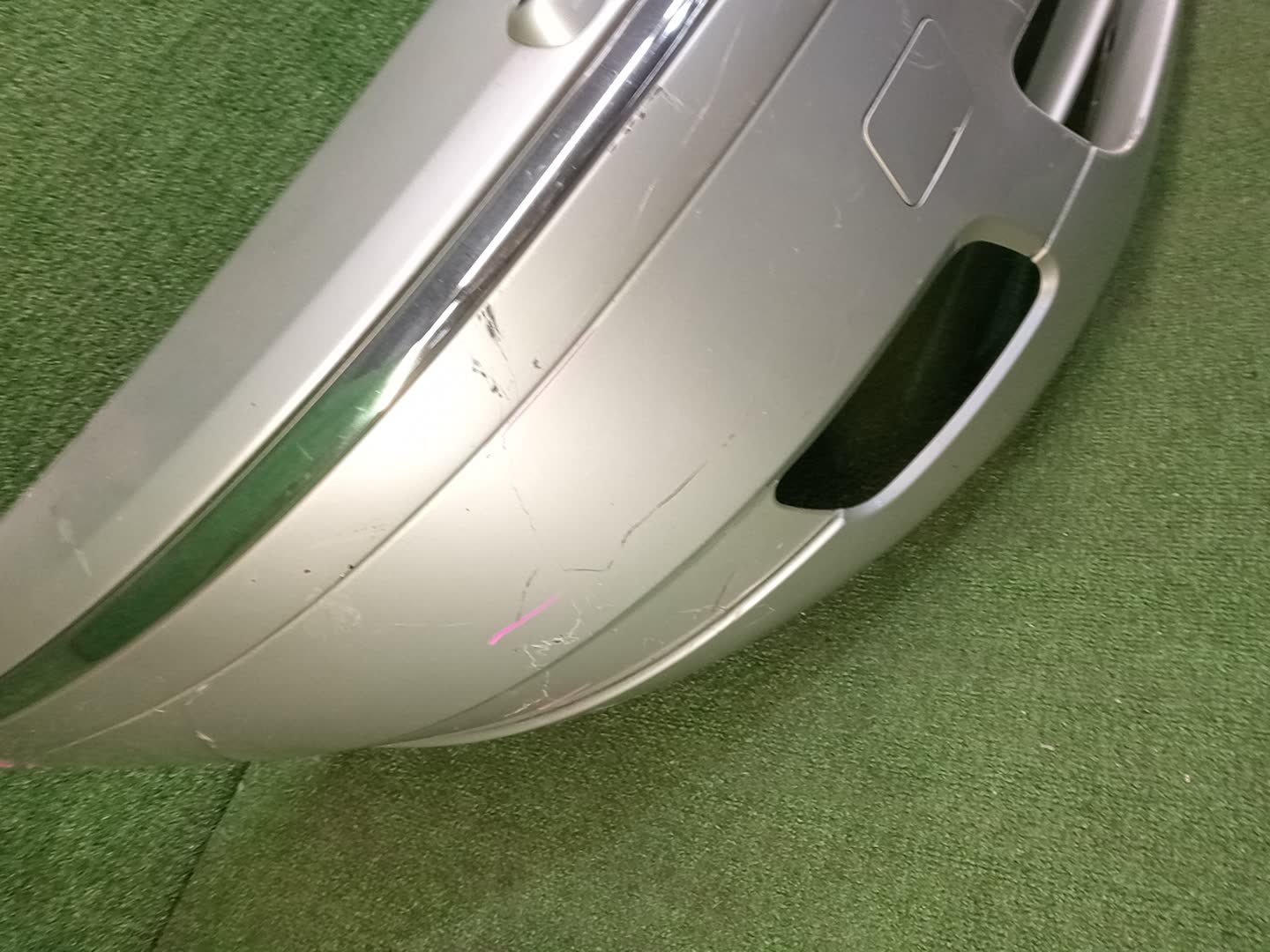 Бампер передний VOLVO V70 SW52 84499 3 ракурс Бампер передний VOLVO V70 SW52 84499 3 ракурс