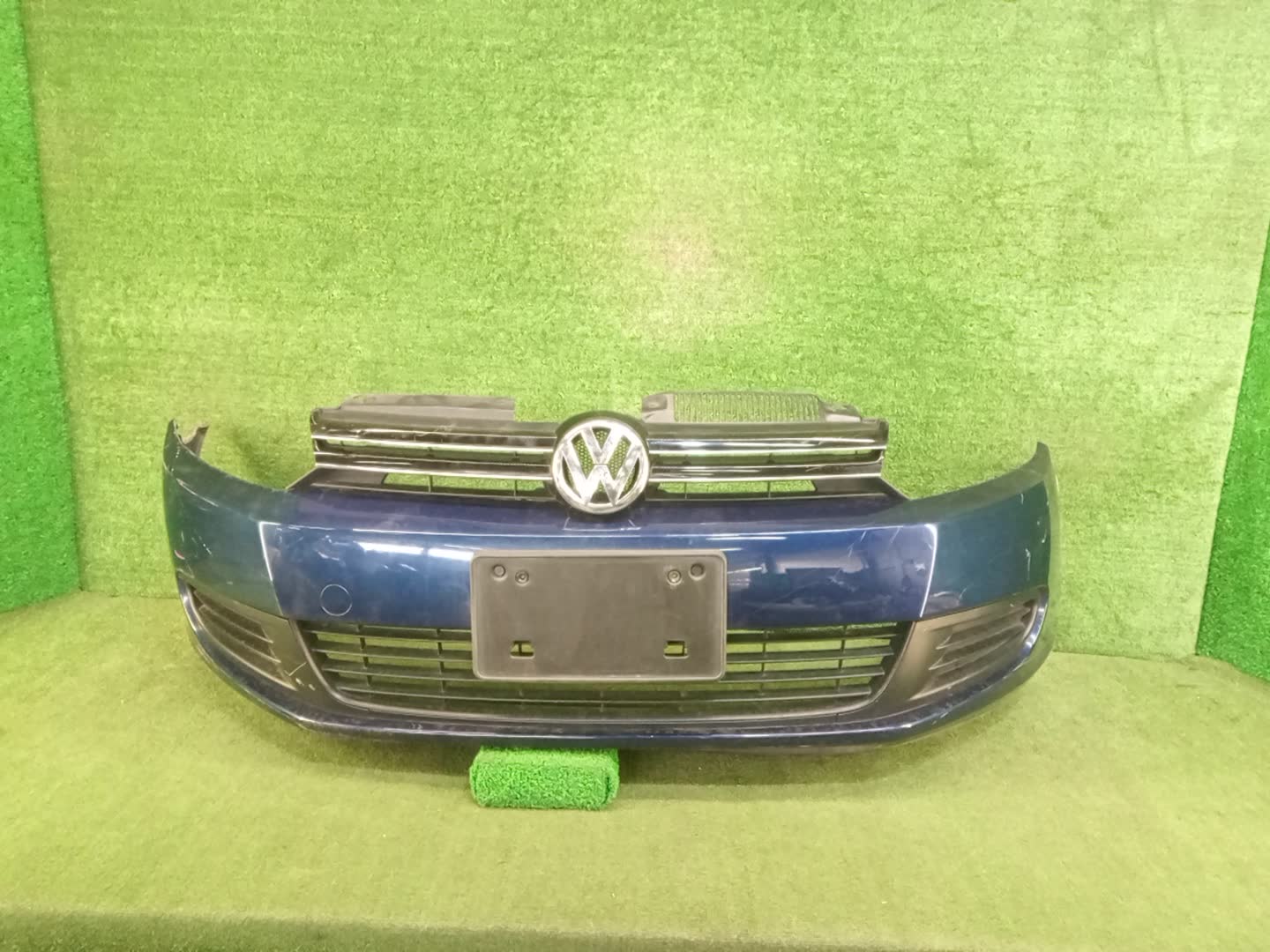 Бампер передний VOLKSWAGEN GOLF 5K1, MK6, AJ5 84598 1 ракурс