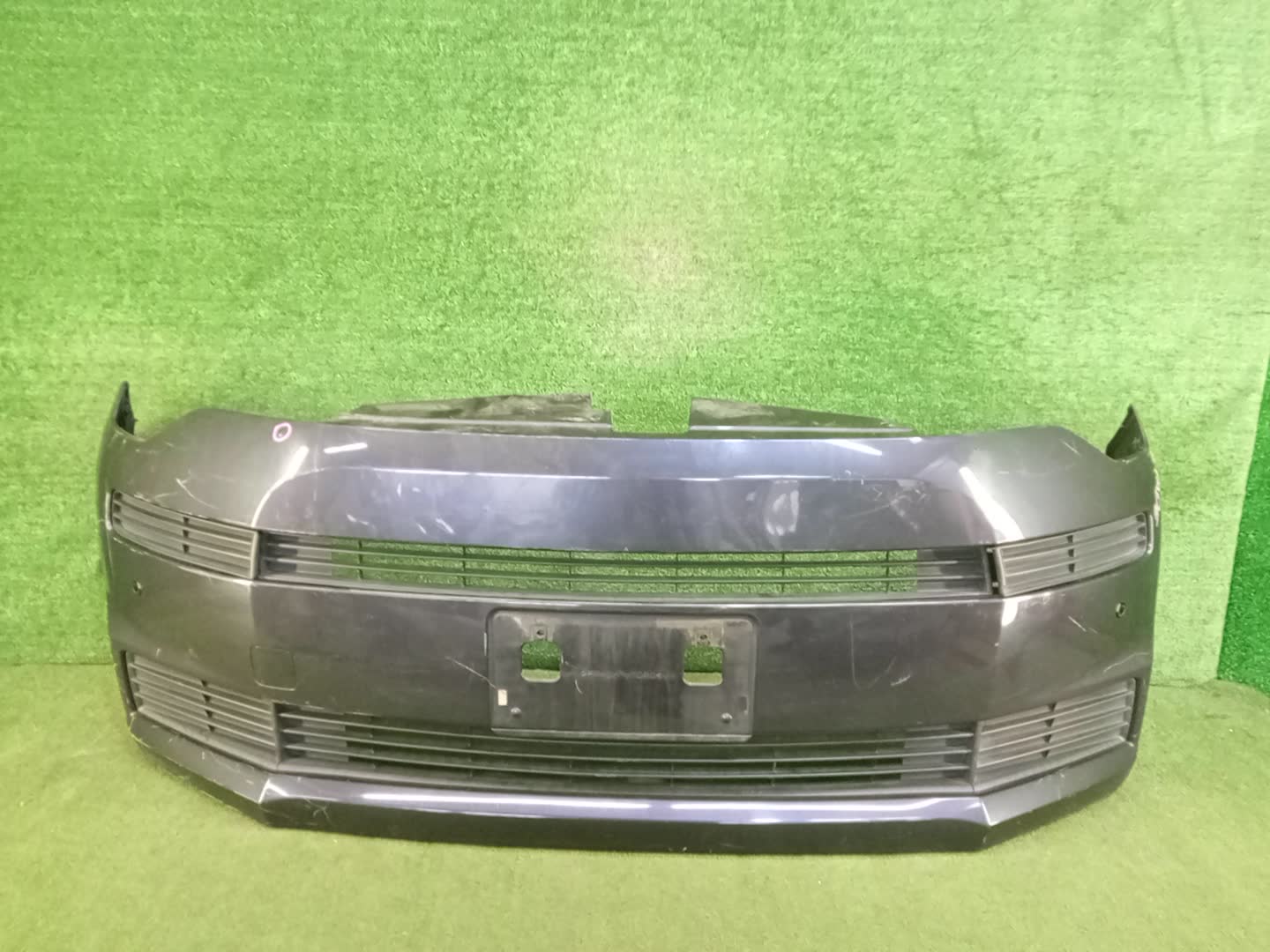Бампер передний TOYOTA SPADE NCP141 84610 1 ракурс