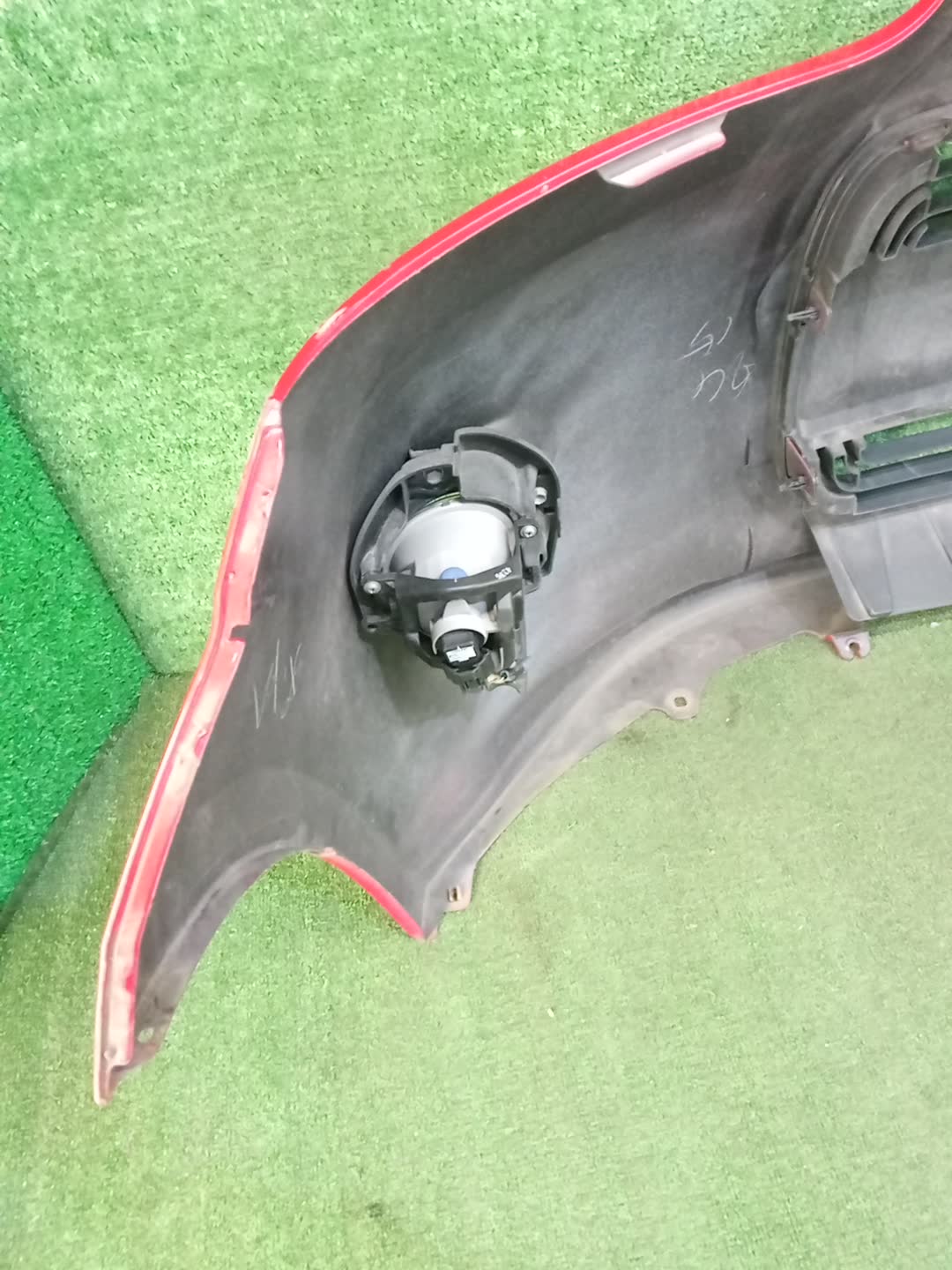 Бампер передний TOYOTA PORTE NCP141 84611 5 ракурс
