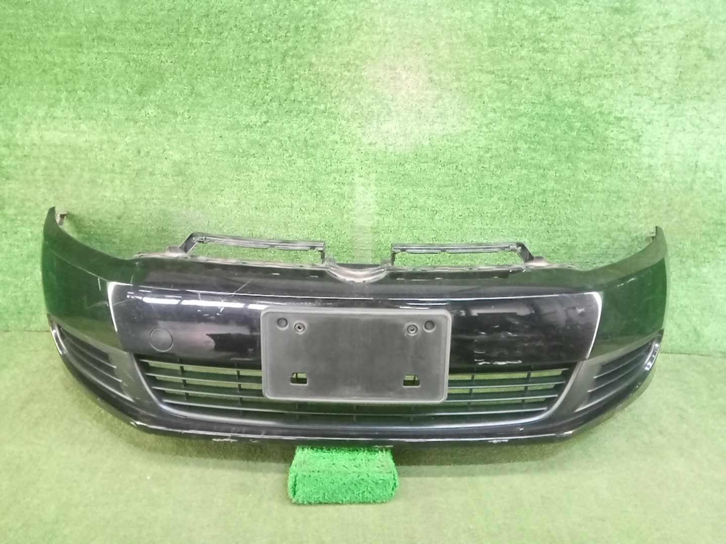 Бампер передний VOLKSWAGEN GOLF 5K1, MK6, AJ5 84657 1 ракурс