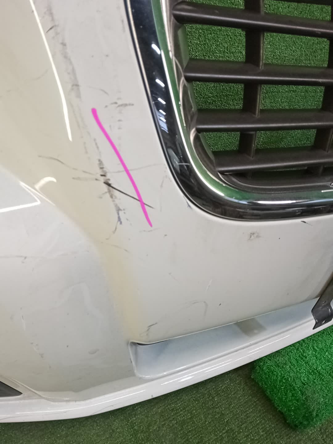 Бампер передний VOLVO V50 MW20, MW67, MW75, MW76, MW77, MW84, MJ68, MJ67, MW50, MW68, MW21, MW, MW38, MW43, MW66 84673 3 ракурс