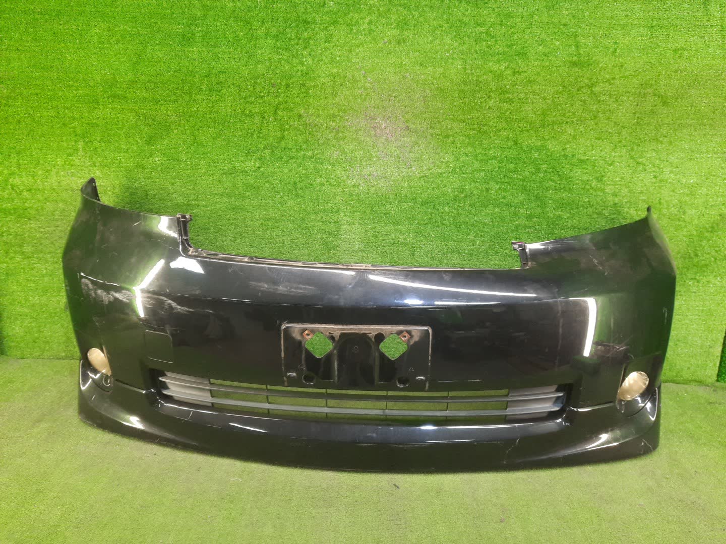 Бампер передний TOYOTA PORTE NNP10, NNP15, NNP11 84704 1 ракурс