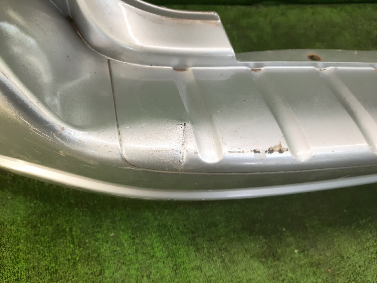 Бампер задний HONDA CR-V RD1, RD2 84795 3 ракурс